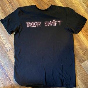 Taylor Swift M THE 1989 WORLD TOUR Tee Shirt
